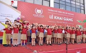 cuoc-song-day-du-tien-ich-tai-vinhomes-giang-vo