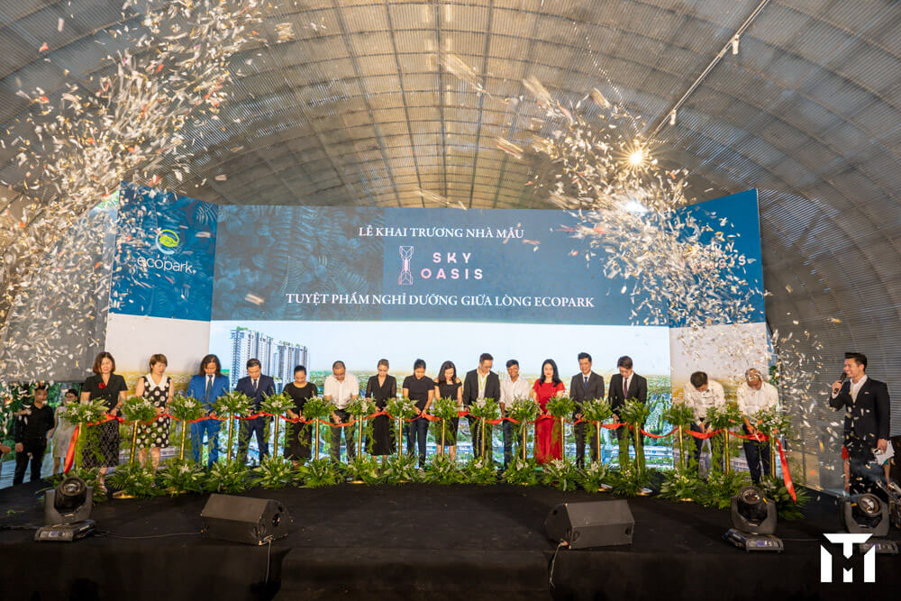 khai-truong-nha-mau-s-premium-sky-oasis-ecopark